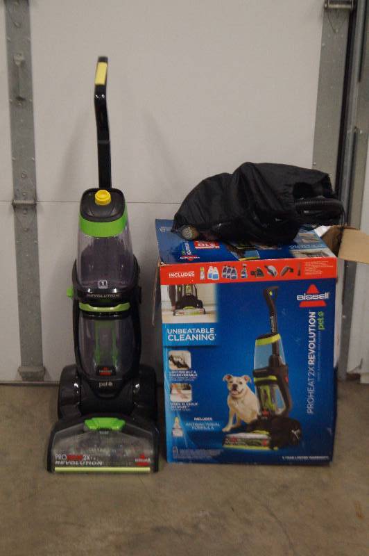 lot 19 image: Bissell Revolution Carpet Cleaner