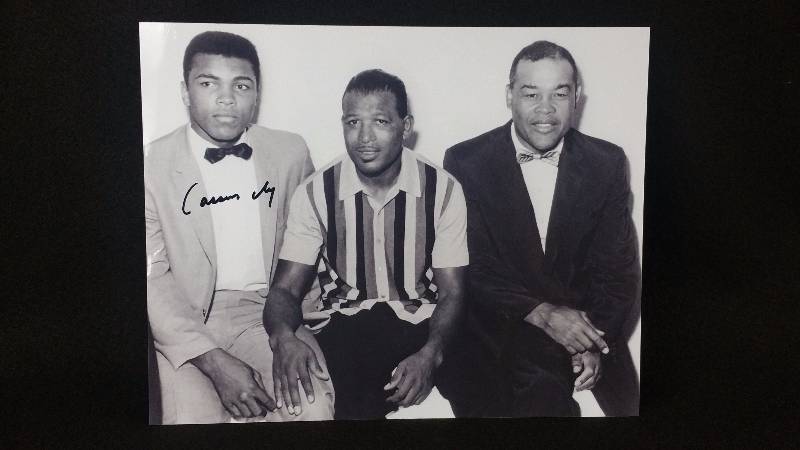 lot 3 image: Cassius Clay  Mohammad Ali Autographed Photo