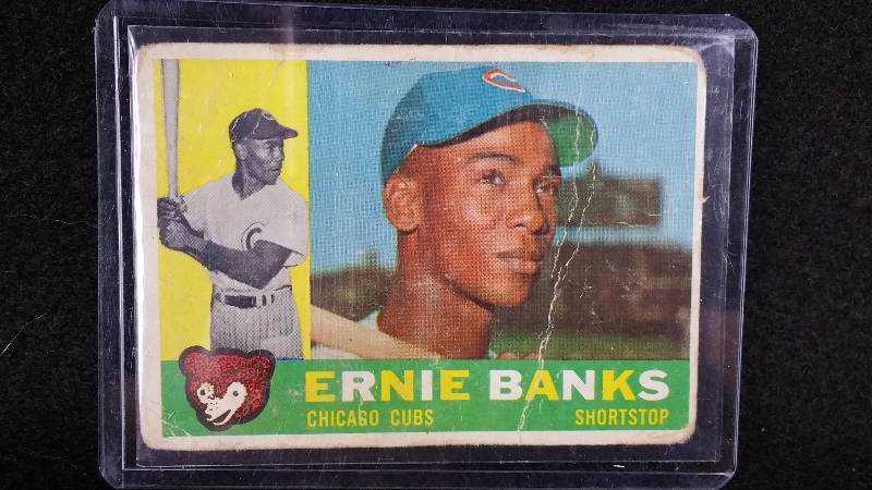 lot 30 image: 1960 Ernie Banks Topps Baseball Card