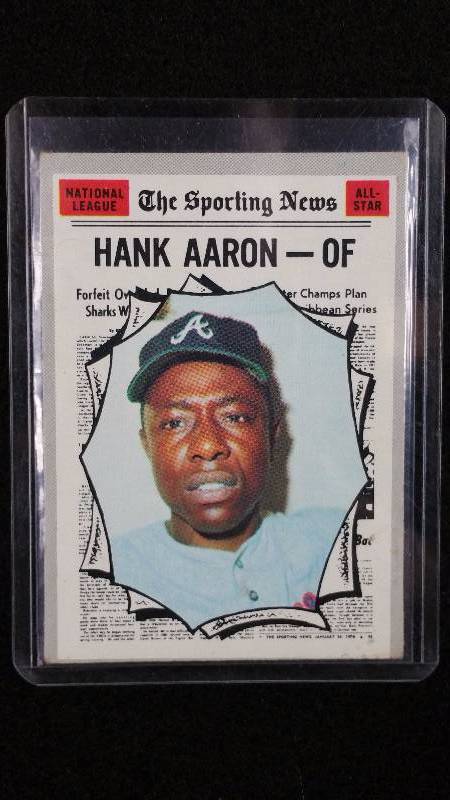 lot 31 image: 1970 Hank Aaron Topps Baseball Card