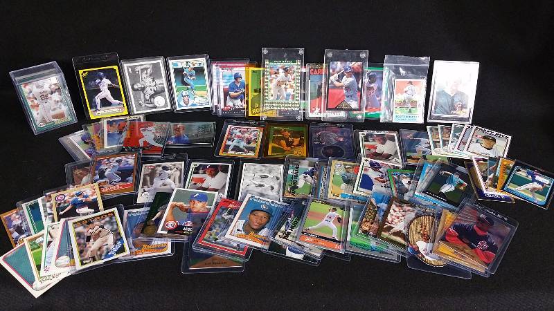 lot 59 image: Group of Baseball Stars & Rookies Thomas, Molitor, Etc.