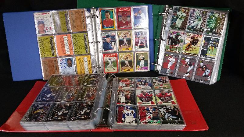 lot 60 image: Large Group of Baseball & Football Stars & Rookies
