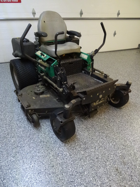 lot 5 image: Lesco Z Two 60 Commercial Zero Turn Lawn Mower