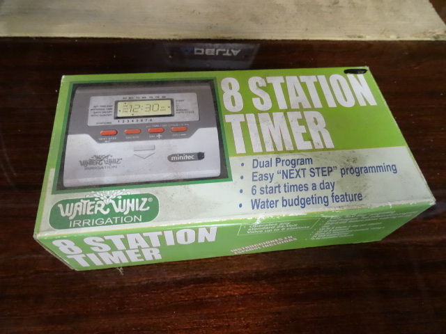 lot 72 image: 8 Station Sprinkler System Timer New