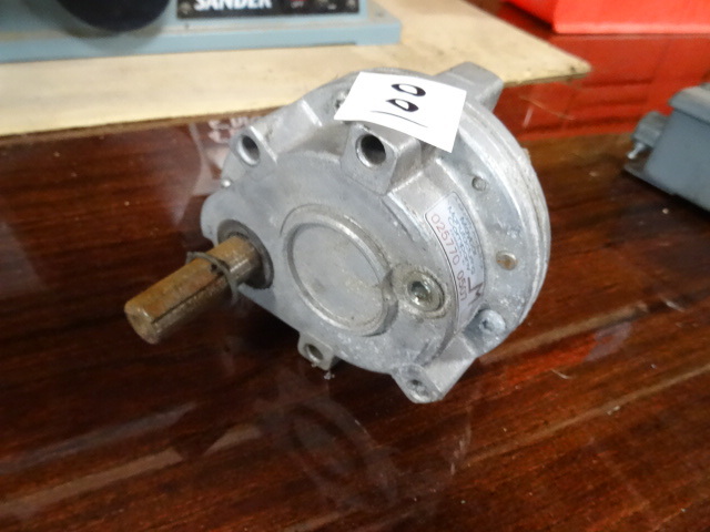 lot 100 image: Speed Reducer Maybar. 0257700507