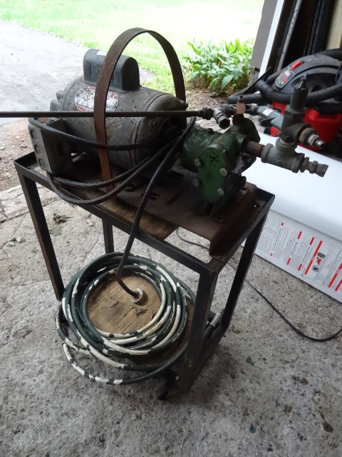 lot 127 image: Electric Pressure Washer