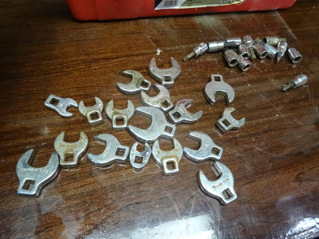 lot 147 image: Misc Crows Feet. Allen Sockets