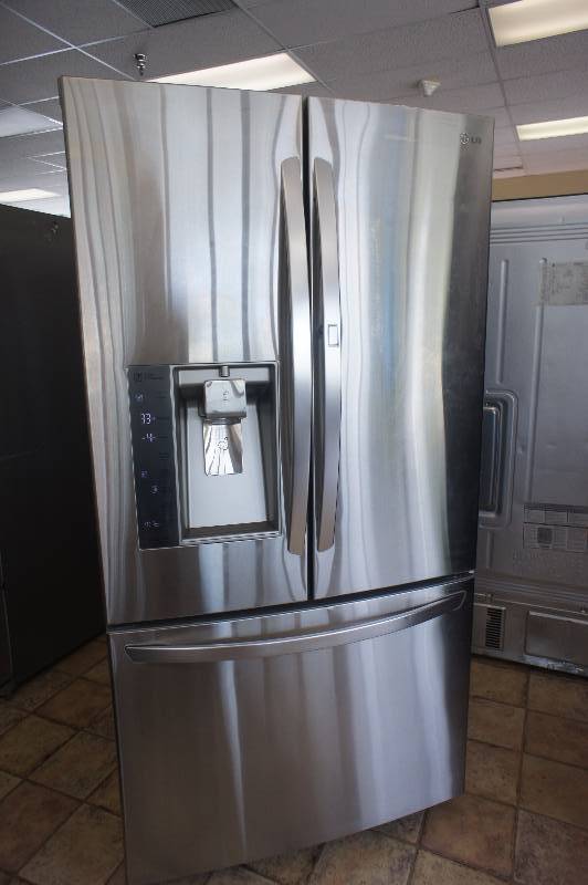lot 1 image: New - Scratch & Dent LG Model # (LFXS30766S) 30 cu. ft. French Door Refrigerator with Door-In-Door Design in Stainless Steel Color - Tested Works - MSRP $ 3799.99