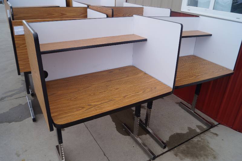 4 Privacy Study Desks