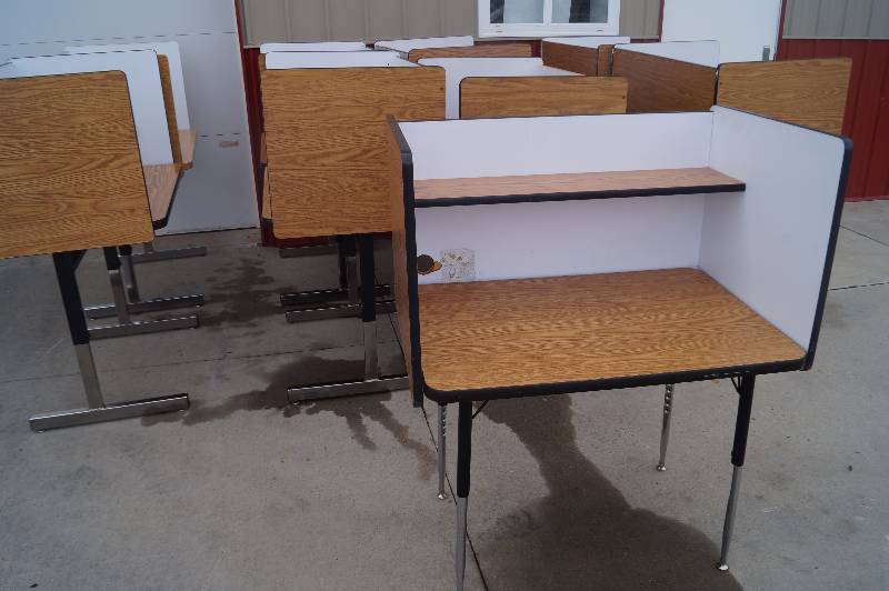 5 Privacy Study Desks