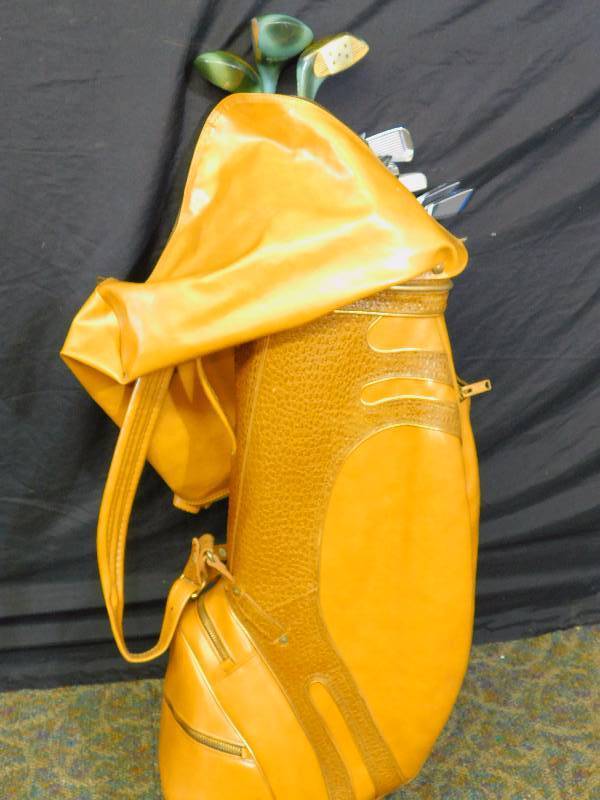 Vintage MacGregor Leather Golf Bag w/Set of MacGregor Tourney & MT Golf