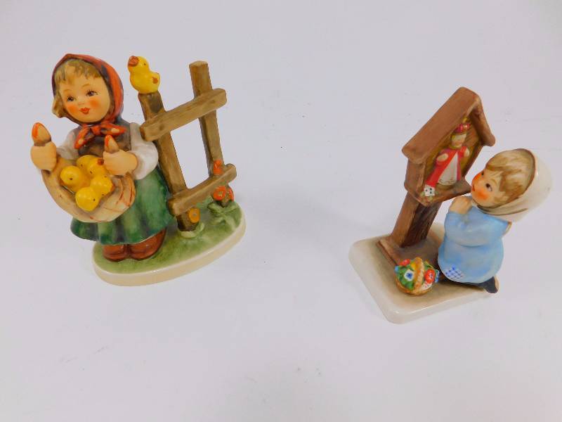 lot 13 image: Lot of (2) Goebel Hummels Figurines
