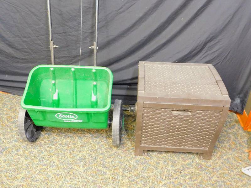 lot 29 image: Hose Reel and Seed Spreader