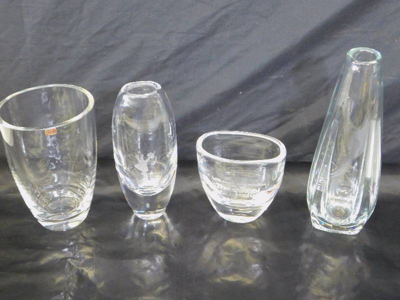 lot 44 image: Lot of Kosta Boda Glass