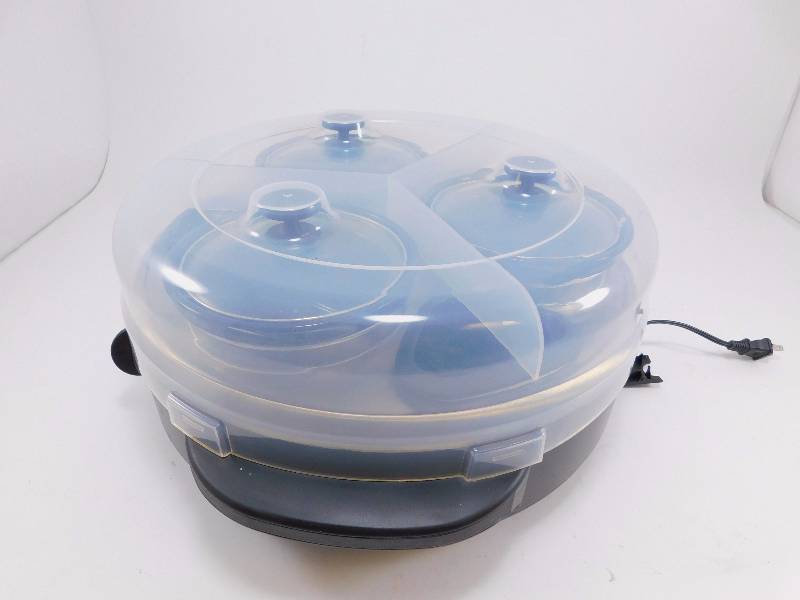 lot 62 image: Like New Food Warmer