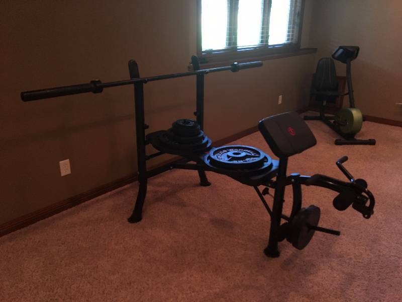 lot 3 image: Weight Set with Bench