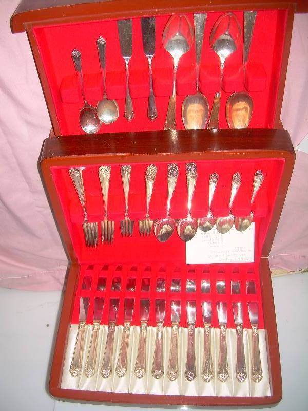 ROGERS BROS. SILVERWARE
