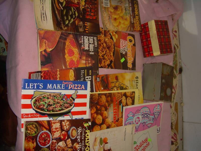 VINTAGE RECIPE BOXES AND BOOKS