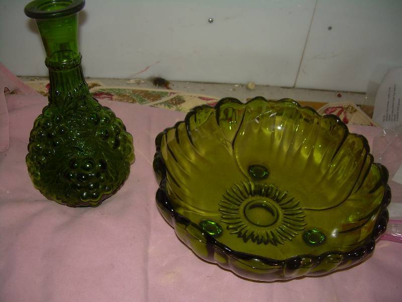 ANTIQUE GREEN DISH WITH WINE BOTTLE