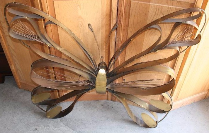lot 23 image: Metal Butterfly