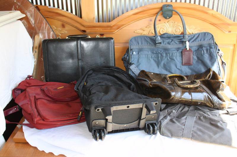 lot 42 image: Bags and Brief Case