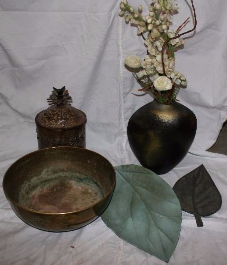 lot 91 image: Home Dcor