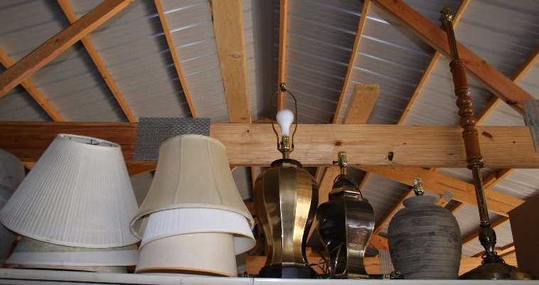 lot 120 image: Lamps and Lamp Shades