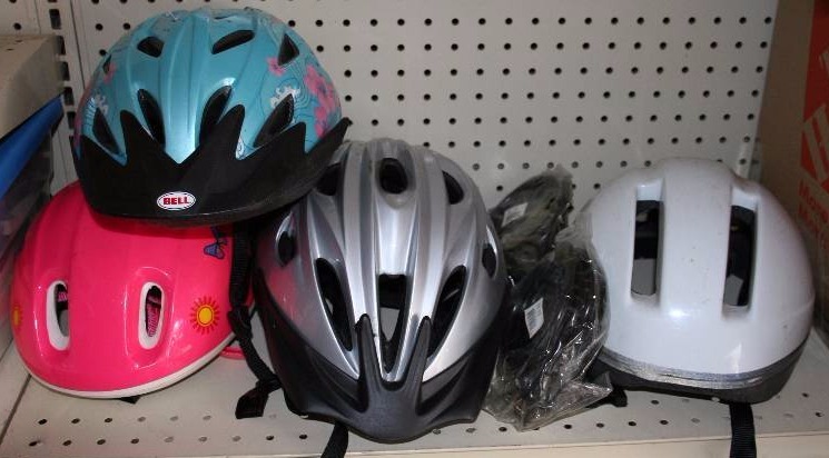 lot 122 image: Bike Helmets and Bike Locks