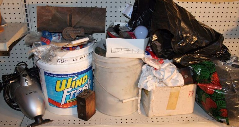 lot 154 image: Misc Garage Supplies