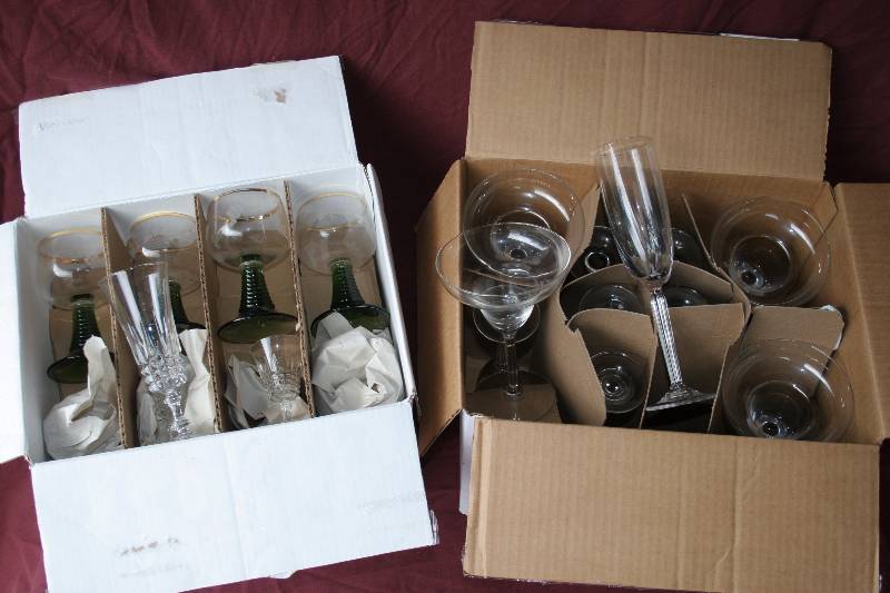 lot 158 image: Glassware
