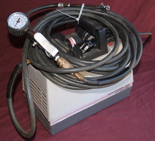 lot 205 image: Air Compressor