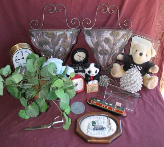 lot 214 image: Home Dcor