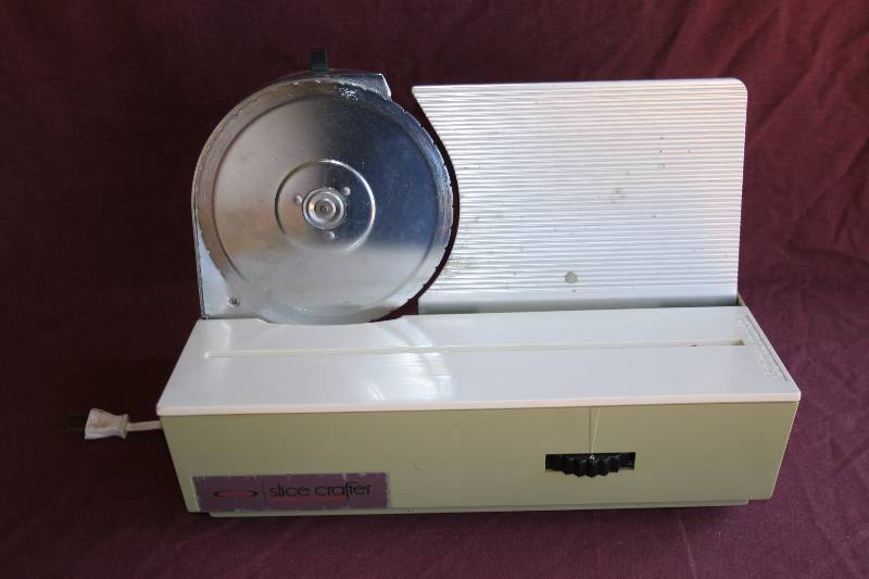 lot 216 image: Meat Slicer