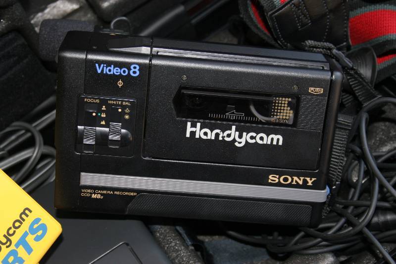 lot 218 image: Hand Held Video Camera and Film Style Cameras