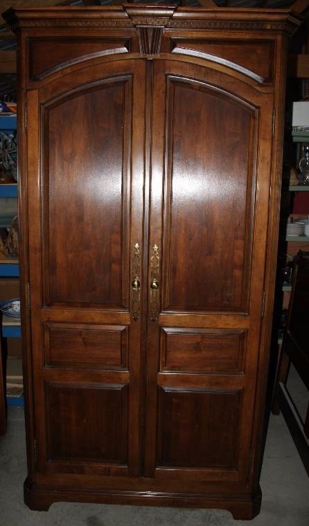 lot 239 image: Wardrobe