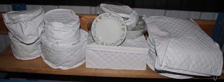 lot 241 image: Set of China