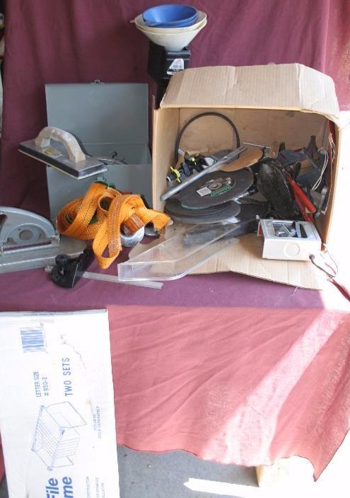 lot 242 image: Assorted Tools