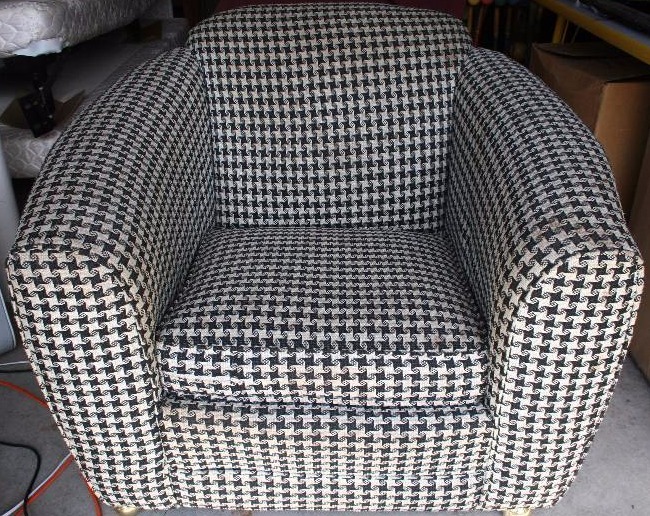 lot 272 image: Houndstooth Chair