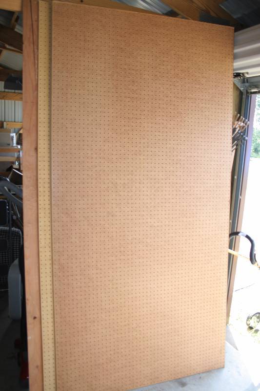 lot 303 image: Pegboard