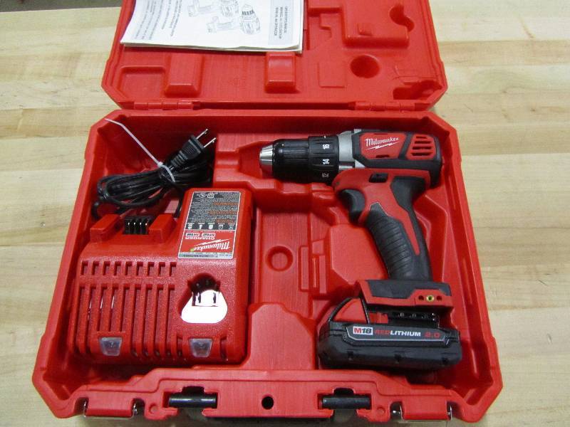 lot 15 image: Milwaukee M18 18-Volt Lithium-Ion 12 in. Cordless Drill Driver Compact Kit