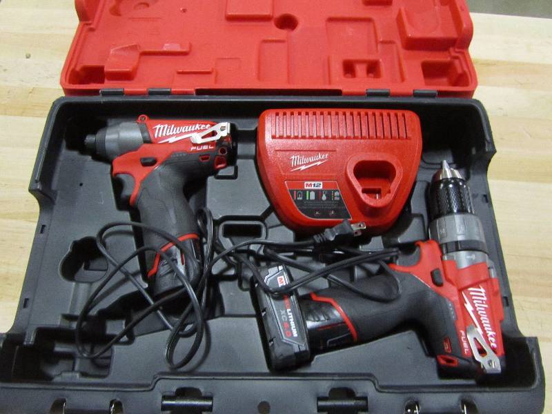 lot 17 image: Milwaukee M12 FUEL 12-Volt Lithium-Ion 12 in. Hammer DrillDriver and Impact Combo Kit