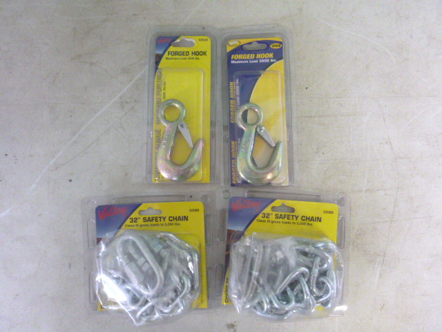 2 Valley Forged Hooks and 2 Safety Chains