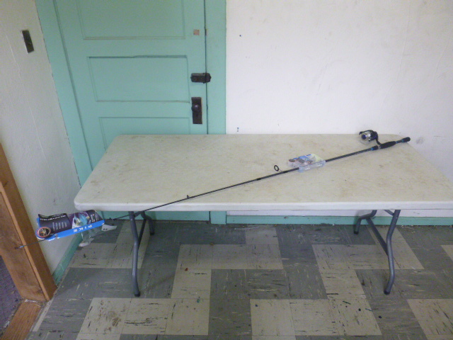 South Bend R2F Fishing Rod