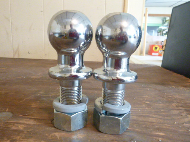 2 Balls