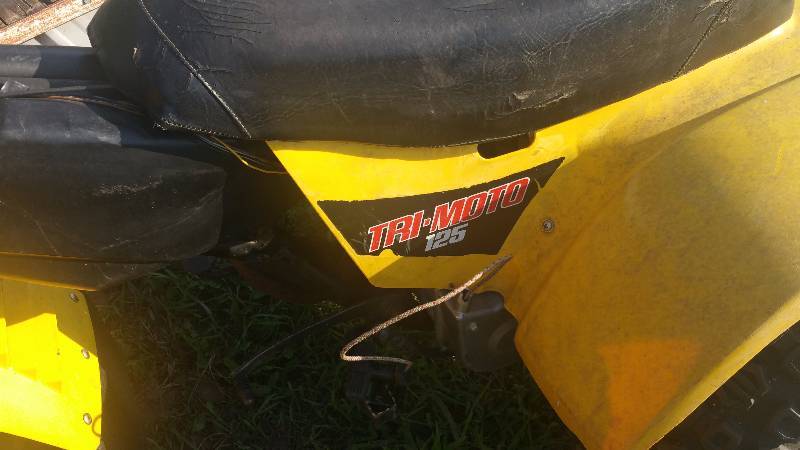 lot 3 image: 1982 Yamaha Tri-Moto 125 Three-Wheeler