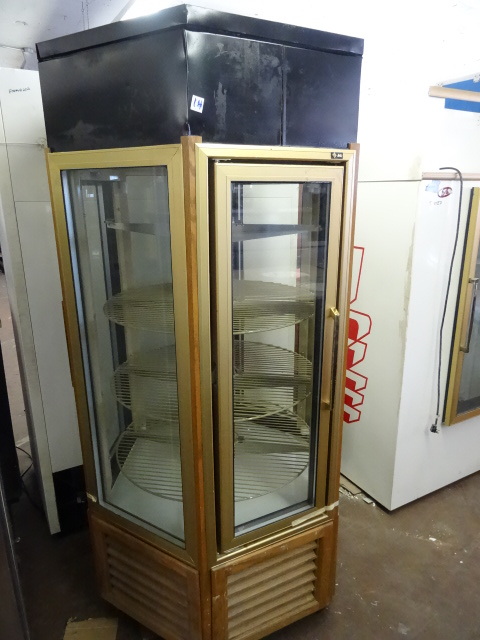 lot 14 image: Refrigerated Desert Case On Wheels