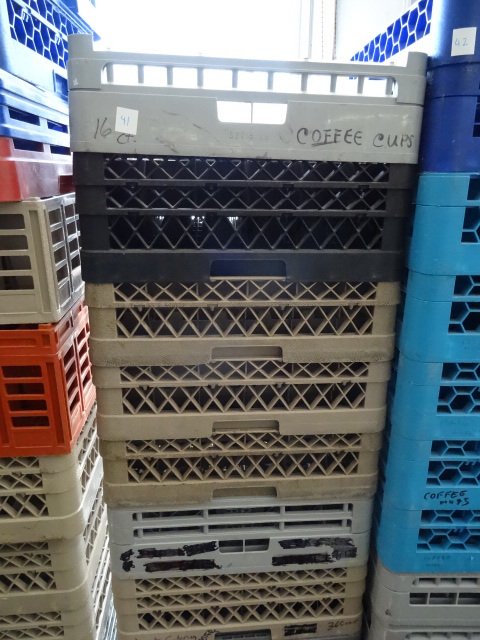 lot 41 image: 11 Dishwasher Racks