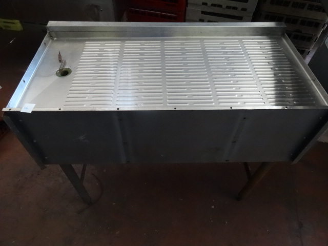 lot 46 image: Stainless Glass Drying Station