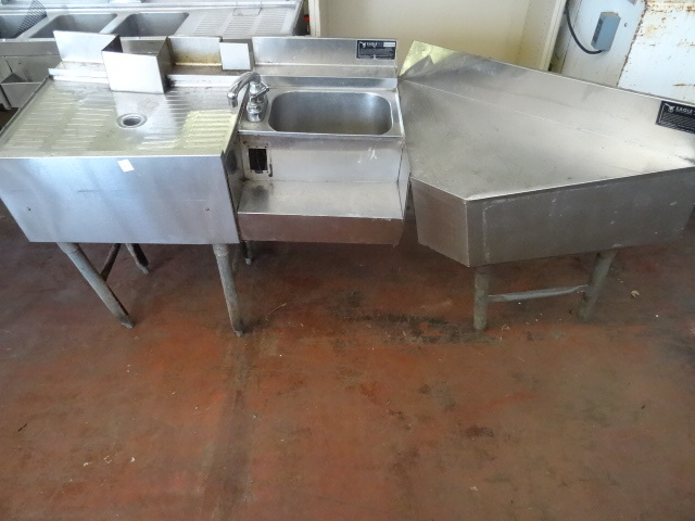 lot 50 image: Eagle Bar Sink With Glass Drying Area