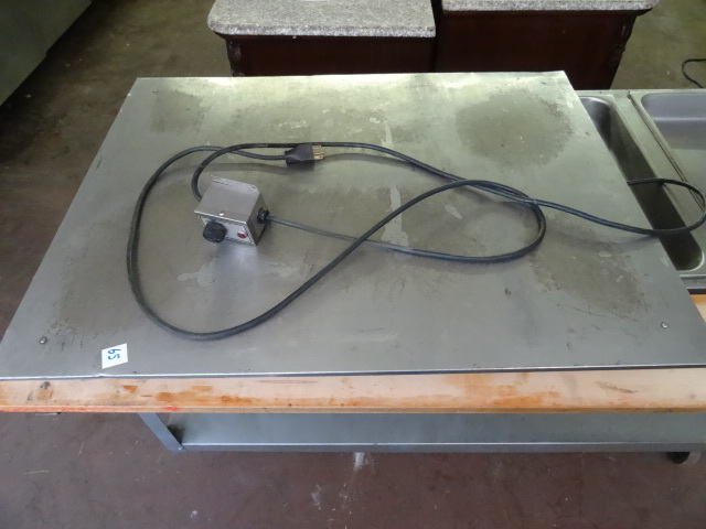 lot 65 image: 36 X 28 Electric Hot Plate
